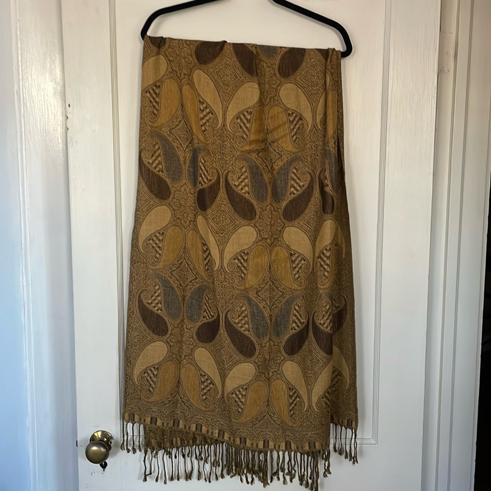Tan scarf with hughes of blue and light brown